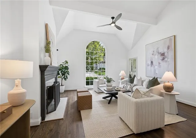 Photo 3 of Sale Pending at 1175 Chalfont Walk Ne, Brookhaven, GA 30319 | MLS# 7822713 | Listing updated on 2026-10-05