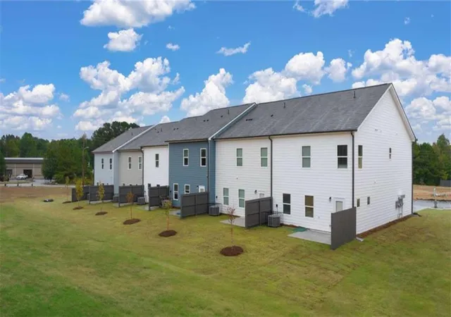 Photo 2 of Sale Pending at 1030 Merritt Dr #16, Villa Rica, GA 30180 | MLS# 7764040 | Listing updated on 2026-10-08