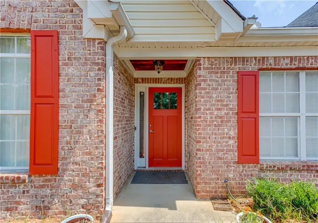 2nd image of 1200 Amhearst Oaks Dr, Lawrenceville, GA 30043 | MLS# 7820293