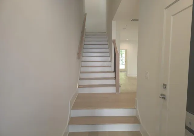 3rd image of 432 Cedar Dust Dr, Decatur, GA 30030 | MLS# 7747754