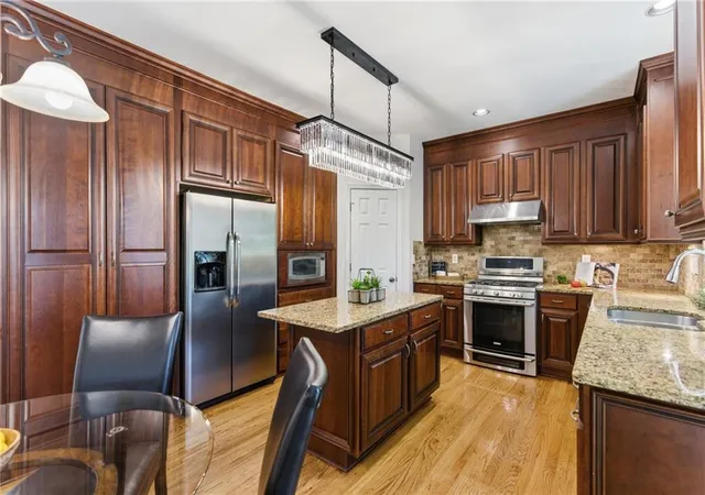 Photo 4 of Sale Pending at 8470 River Walk Landing, Johns Creek, GA 30024 | MLS# 7774444 | Listing updated on 2026-09-24