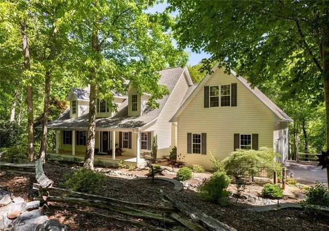 Photo 1 of Single family home for sale at 704 Riverbend Rd, Blairsville, GA 30512 | MLS# 7775422 | Listing updated on 2026-10-15