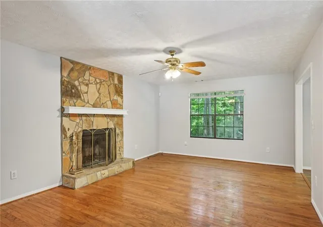 Photo 3 of Single family home for sale at 1925 Sailcloth St, Lithonia, GA 30058 | MLS# 7822552 | Listing updated on 2026-08-18