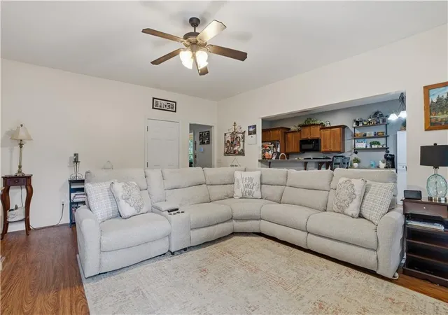 3rd image of 12 Laurel Wy Ne, White, GA 30184 | MLS# 7769849
