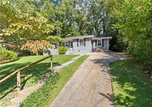 Photo 3 of Single family home for sale at 2476 Ridgefield Ter, Decatur, GA 30033 | MLS# 7808189 | Listing updated on 2026-09-10
