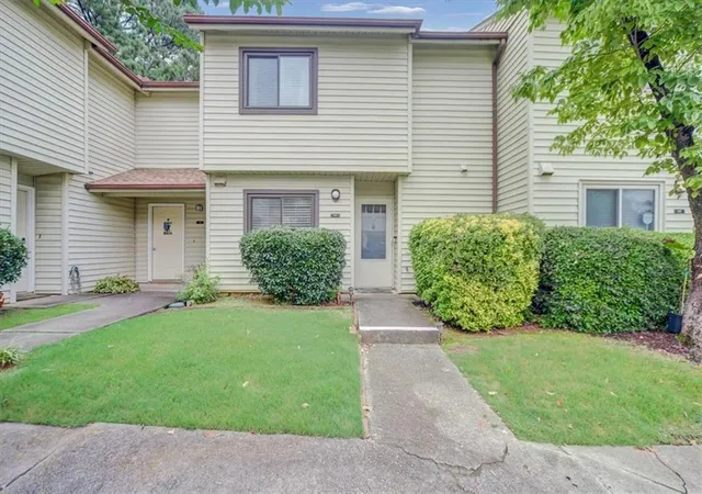 3rd image of 1182 Country Ct, Lawrenceville, GA 30044 | MLS# 7813271