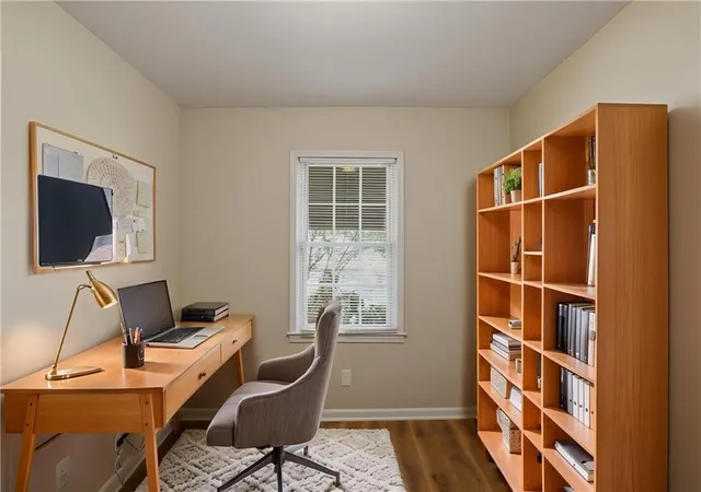 4th image of 296 Bromack Dr Se, Atlanta, GA 30315 | MLS# 7736338