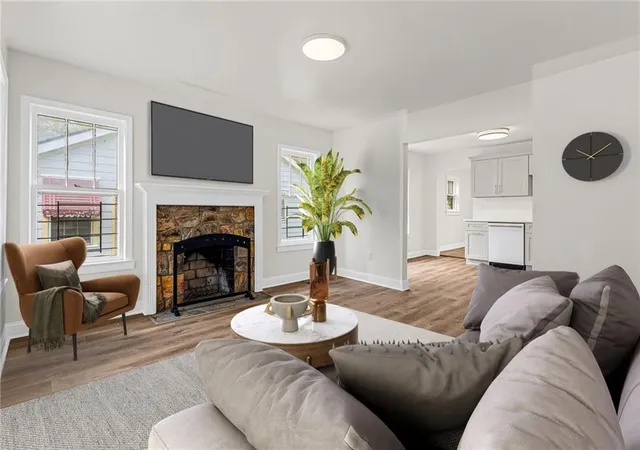 3rd image of 1829 Mercer Ave, Atlanta, GA 30337 | MLS# 7742158