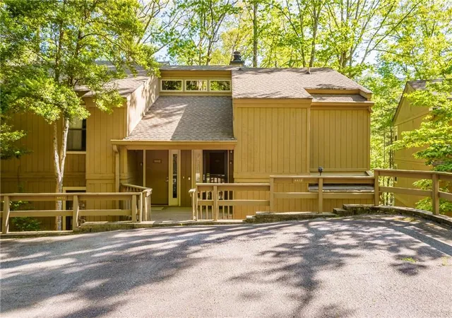 3rd image of 135 Chestnut Rise Trl, Jasper, GA 30143