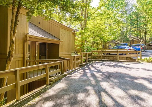 5th image of 135 Chestnut Rise Trl, Jasper, GA 30143