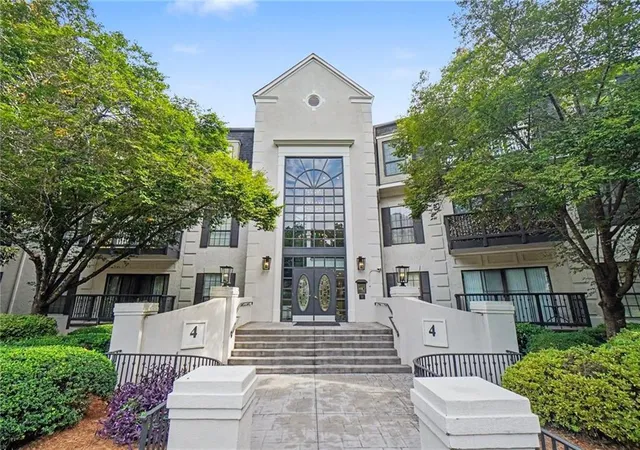 Photo 3 of Sale Pending at 4105 Pine Hts Dr NE, Atlanta, GA 30324 | MLS# 7791594 | Listing updated on 2026-09-14