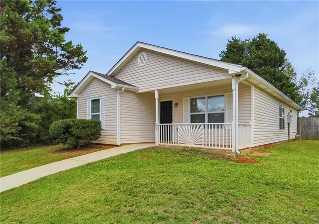 Homes for sale in Social Circle, GA | 222 Dove Pl, Social Circle, GA 30025 | MLS# 7789708