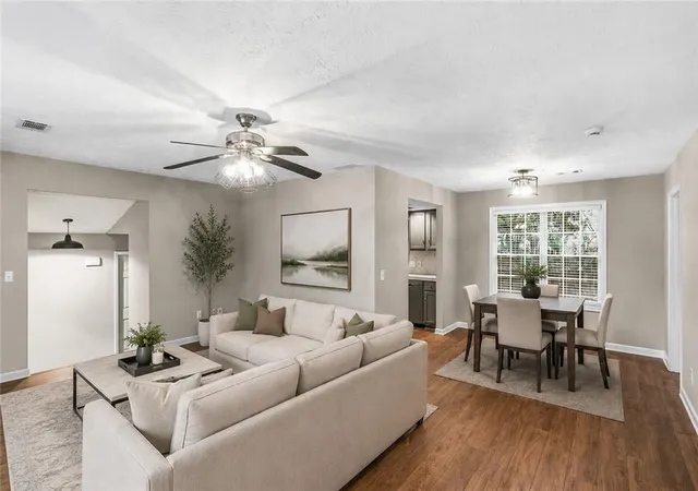 Photo 2 of Single family home for sale at 4173 Oak Fry Dr Ne, Kennesaw, GA 30144 | MLS# 7807541 | Listing updated on 2026-08-22