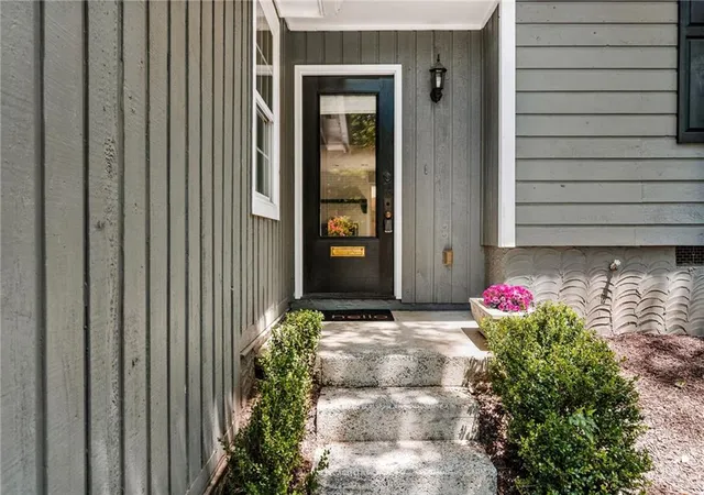 Photo 4 of Single family home for sale at 4173 Oak Fry Dr NE, Kennesaw, GA 30144 | MLS# 7807541 | Listing updated on 2026-08-22