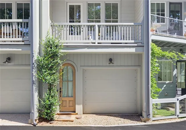 Photo 3 of Townhouse for sale at 230 Colebrook St Ne, Atlanta, GA 30307 | MLS# 7805066 | Listing updated on 2026-09-09