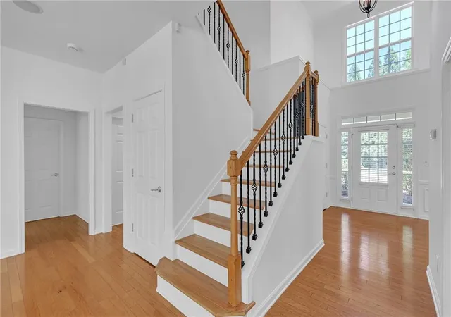 3rd image of 5608 Avonley Creek Dr, Sugar Hill, GA 30518 | MLS# 7782935