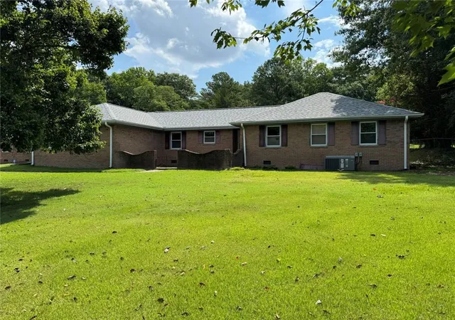 4th image of 1066 Sw June Dr Dr, Conyers, GA 30094 | MLS# 7805553