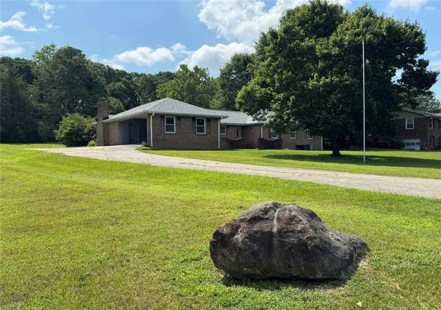 5th image of 1066 Sw June Dr Dr, Conyers, GA 30094 | MLS# 7805553
