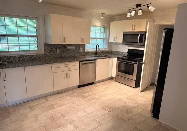 2nd image of 2677 Lancaster Dr, Atlanta, GA 30344 | MLS# 7792160
