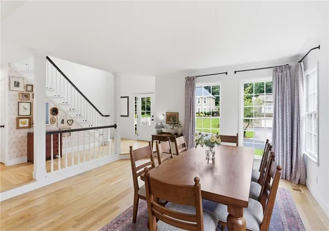 Photo 4 of Sale Pending at 2114 Jockey Holw Dr, Kennesaw, GA 30152 | MLS# 7816399 | Listing updated on 2026-09-18