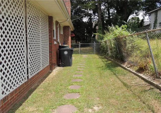 4th image of 1144 Piedmont Pl, Gainesville, GA 30501 | MLS# 7795262