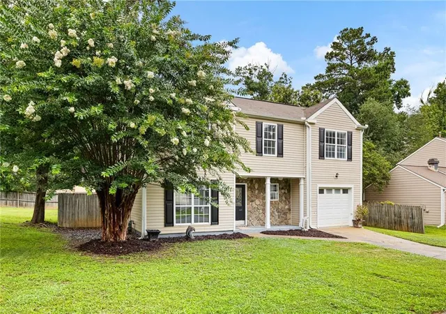 Photo 2 of Single family home for sale at 1682 Harvest Hl Ln Nw, Kennesaw, GA 30144 | MLS# 7791374 | Listing updated on 2026-09-18
