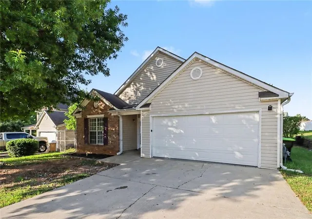 Photo 2 of Sale Pending at 5997 Waggoner Ct, Rex, GA 30273 | MLS# 7800248 | Listing updated on 2026-08-28