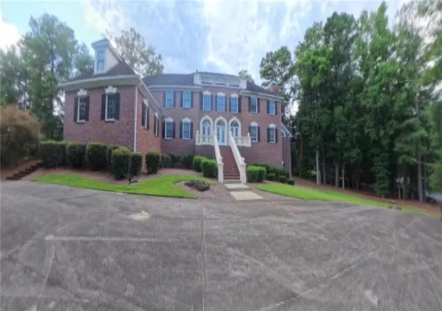 Photo 2 of Single family home for sale at 2385 Hopewell Plantation Dr, Alpharetta, GA 30004 | MLS# 7800221 | Listing updated on 2026-08-20