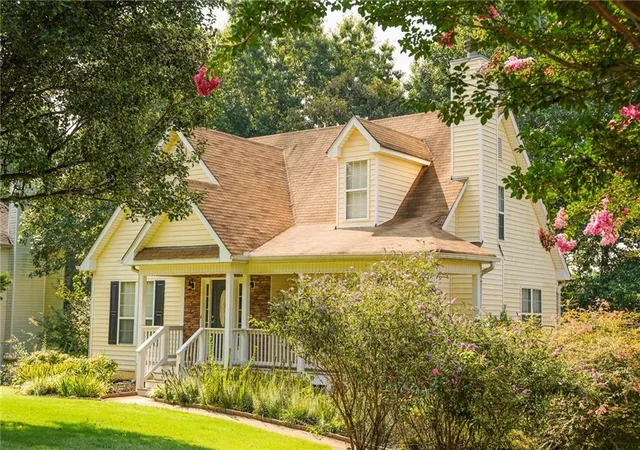 2nd image of 6960 N Glen Dr, Cumming, GA 30028 | MLS# 7813618