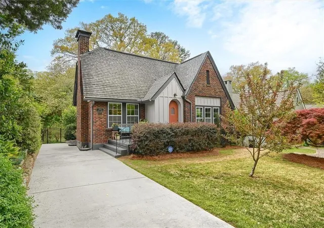 1st image of 1968 Walker Ave, Atlanta, GA 30337 | MLS# 7821010