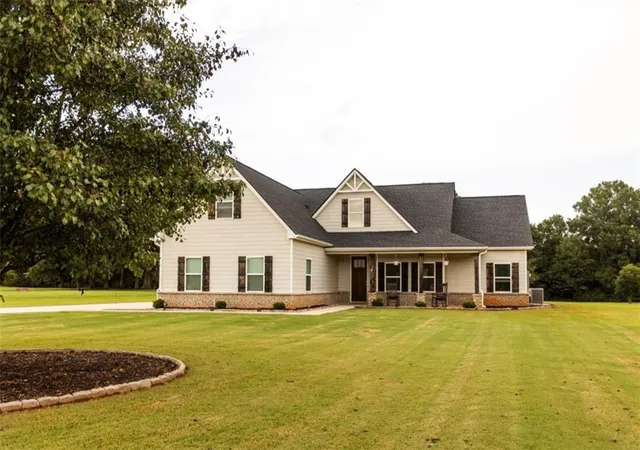 1st image of 301 Savannah Dr, Mansfield, GA 30055 | MLS# 7824569