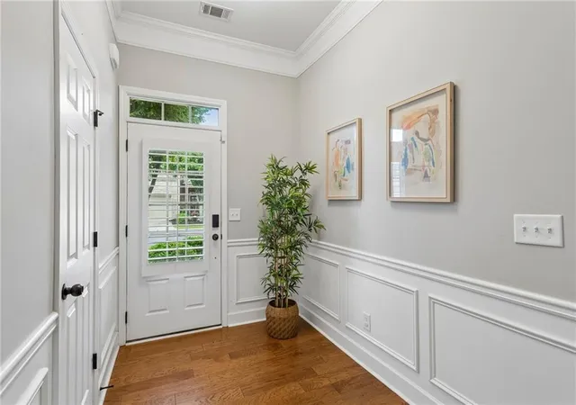 3rd image of 114 Barkley Ln, Sandy Springs, GA 30328 | MLS# 7790040