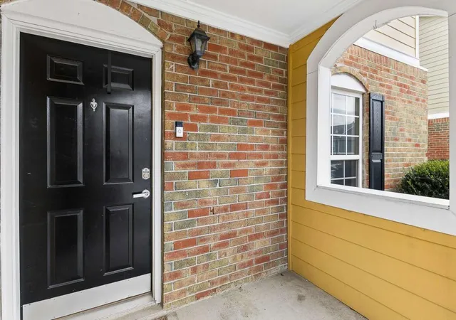 Photo 3 of Sale Pending at 600 Summer Pl, Norcross, GA 30071 | MLS# 7800598 | Listing updated on 2026-09-25