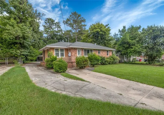 Photo 2 of Sale Pending at 4322 Summerhill Dr, Macon, GA 31204 | MLS# 7823636 | Listing updated on 2026-10-05