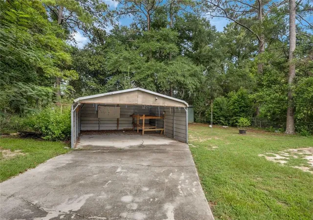Photo 3 of Sale Pending at 4322 Summerhill Dr, Macon, GA 31204 | MLS# 7823636 | Listing updated on 2026-10-05