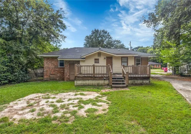 Photo 3 of Sale Pending at 4322 Summerhill Dr, Macon, GA 31204 | MLS# 7823636 | Listing updated on 2026-10-05
