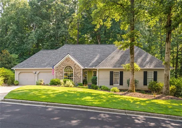 Photo 1 of Sale Pending at 2735 Misty Morning Ln, Roswell, GA 30076 | MLS# 7810447 | Listing updated on 2026-08-31
