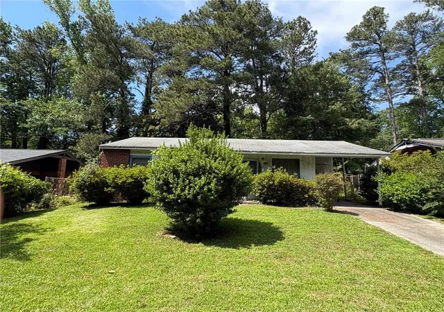 2nd image of 2776 Santa Barbara Dr Nw, Atlanta, GA 30318 | MLS# 7768925
