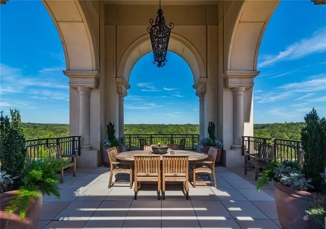 Condominium at 3286 Northside Pkwy Nw #804, Atlanta, GA 30327 | MLS# 6626229 | | Sold on 2020-01-08