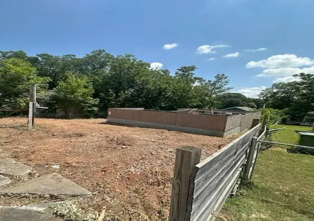 1st image of 1114 Sims St Sw, Atlanta, GA 30310 | MLS# 7757887