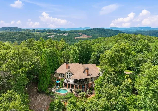 Photo 3 of Sale Pending at 904 Bear Paw Ridge, Dahlonega, GA 30533 | MLS# 7807228 | Listing updated on 2026-10-05