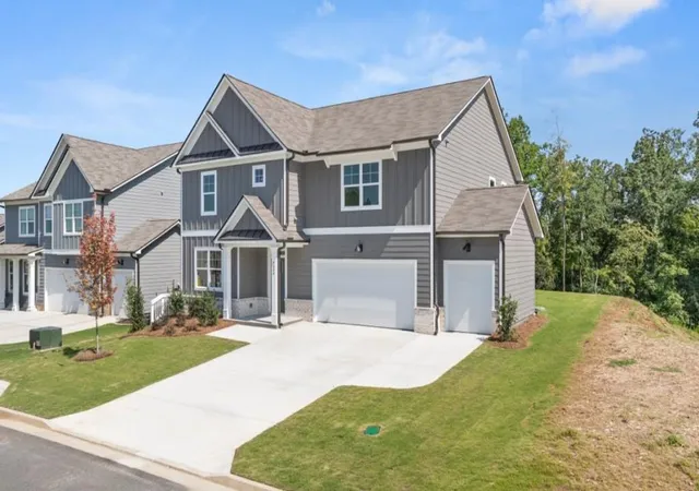 Photo 2 of Single family home for sale at 4084 Peregrine Way, Gainesville, GA 30506 | MLS# 7796933 | Listing updated on 2026-10-08