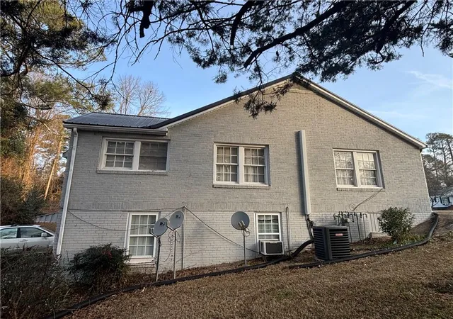 2nd image of 802 W N Park St Hwy, Carrollton, GA 30117 | MLS# 7740962