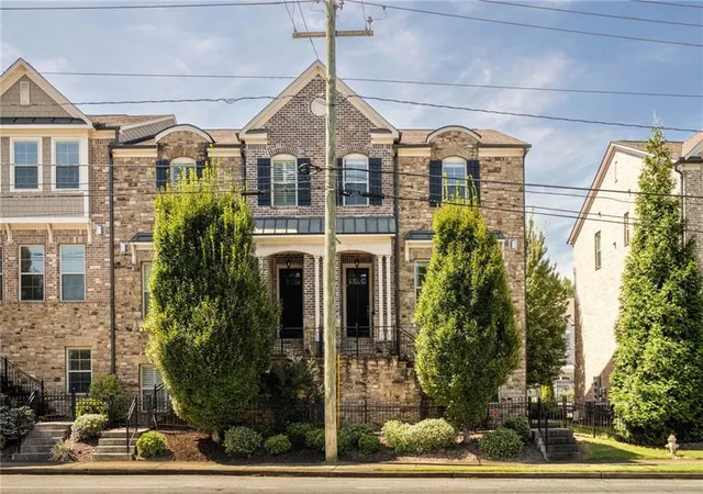 Townhouse for sale at 1760 Alec Pl Ne, Atlanta, GA 30329 | MLS# 7829481