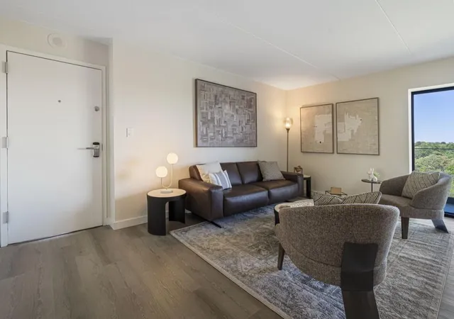 Photo 4 of Sale Pending at 2460 Peachtree Rd NE #1413, Atlanta, GA 30305 | MLS# 7787004 | Listing updated on 2026-06-24