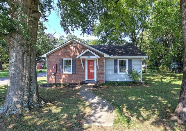 1st image of 319 S Bartow St, Cartersville, GA 30120 | MLS# 7802784