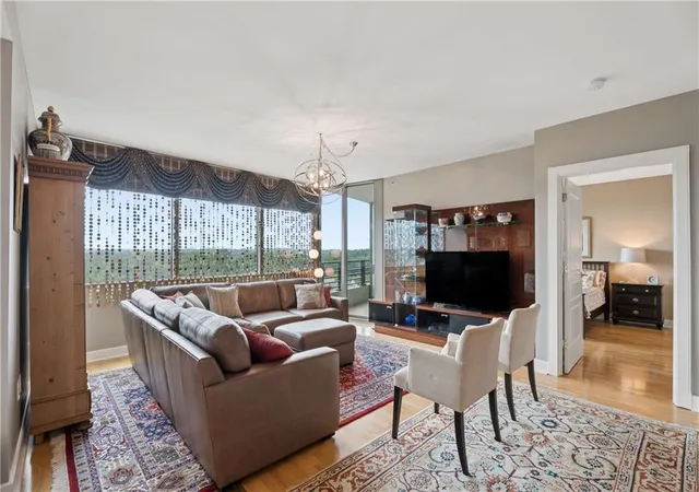 Homes for sale in Atlanta, GA | 700 Park Regency Pl Ne, Atlanta, GA 30326