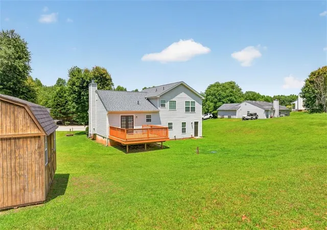 Photo 3 of Single family home for sale at 1234 Palmer Dr, Winder, GA 30680 | MLS# 7796852 | Listing updated on 2026-10-07
