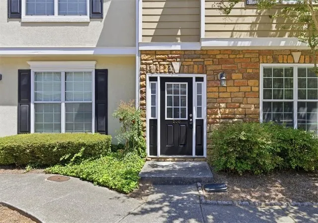 Photo 3 of Sale Pending at 200 Riverstone Cmns Cir, Canton, GA 30114 | MLS# 7754166 | Listing updated on 2026-08-31