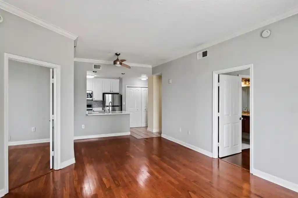 Listing Photo 2 - Condo for sale in 1101 Juniper St Ne located at 1101 Juniper St Ne, Atlanta, GA 30309 - Unit #832
